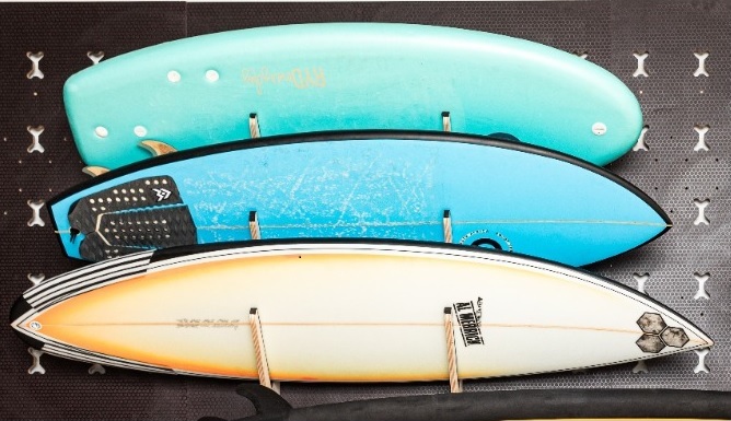 Quiver – Horizontal Surfboard Rack - lifestyle image